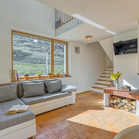 Chalet House On The Hill Wellness Chalet - Happy Spodnja Idrija