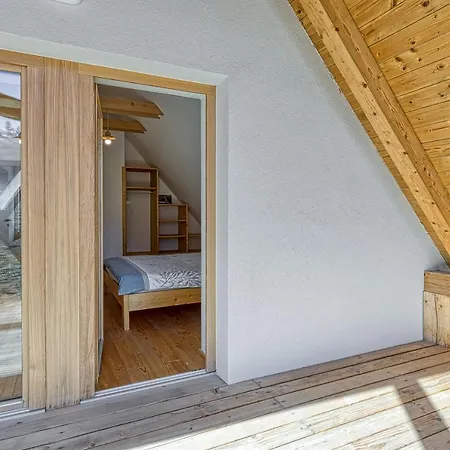 House On The Hill Wellness Chalet - Happy Chalet Spodnja Idrija