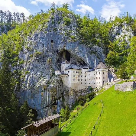 Chalet House On The Hill Wellness Chalet - Happy Spodnja Idrija
