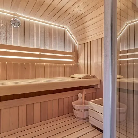 House On The Hill Wellness Chalet - Happy Chalet